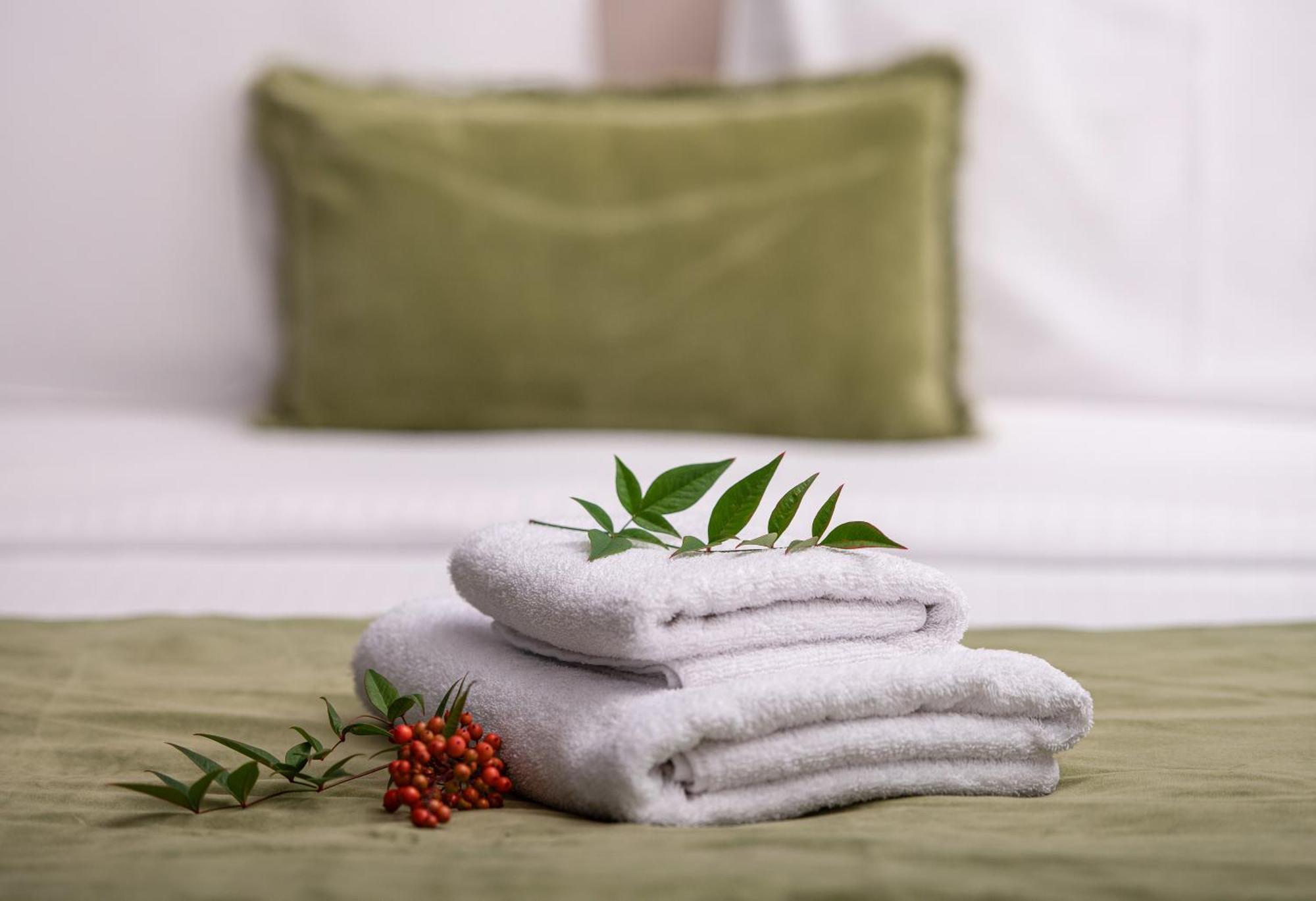 Evora Luxury Suites Mega Chorio Екстериор снимка