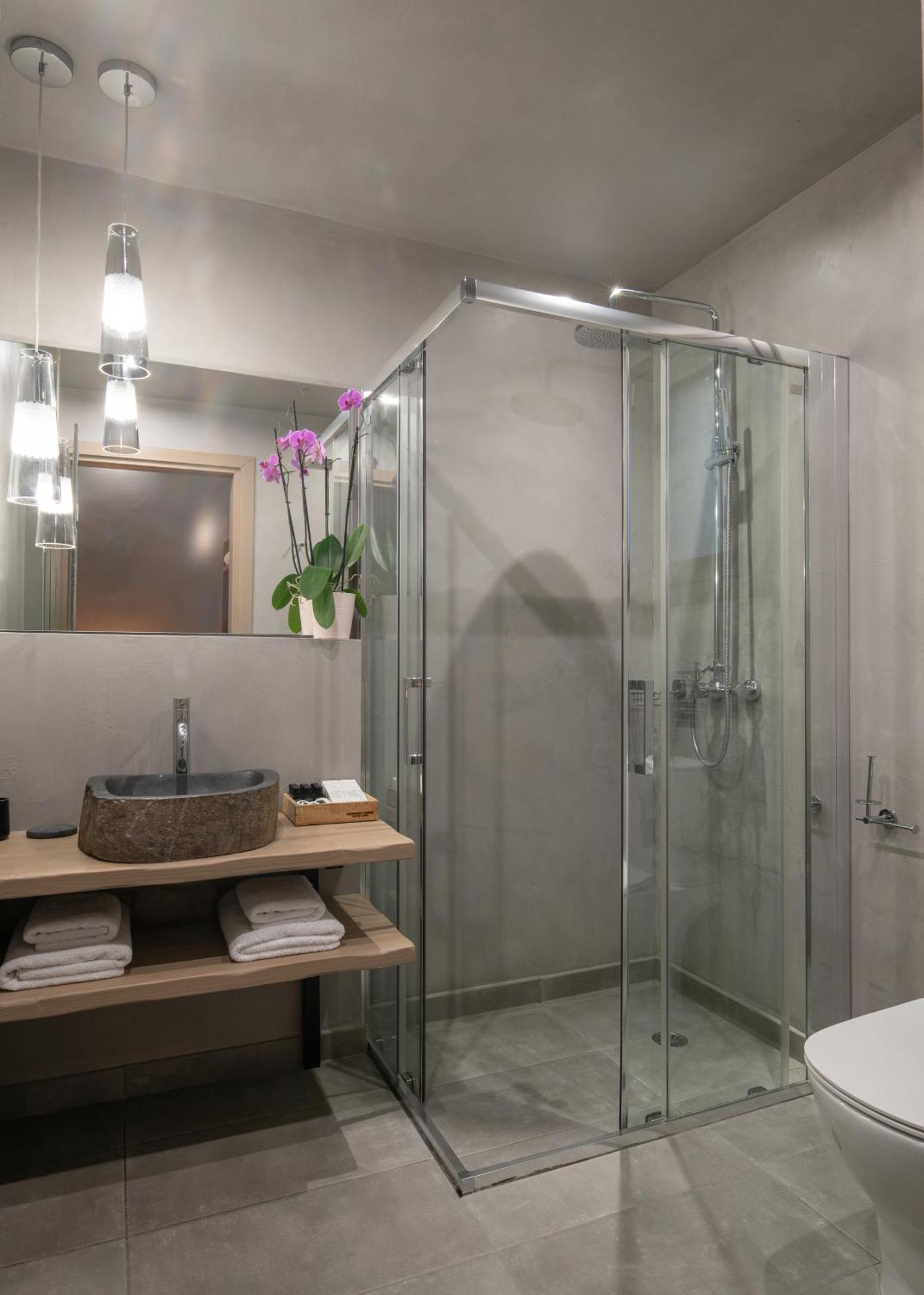 Evora Luxury Suites Mega Chorio Екстериор снимка