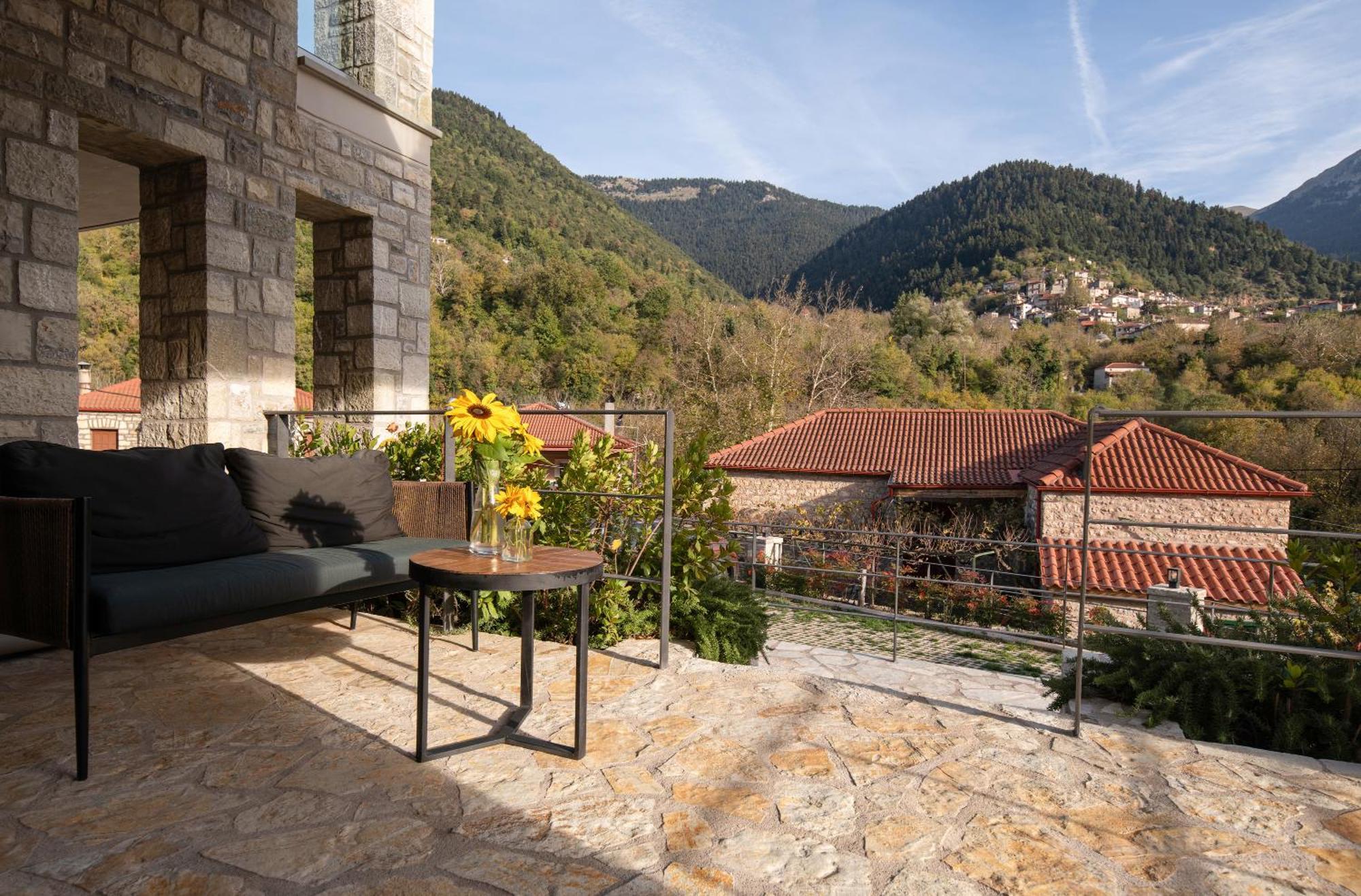 Evora Luxury Suites Mega Chorio Екстериор снимка