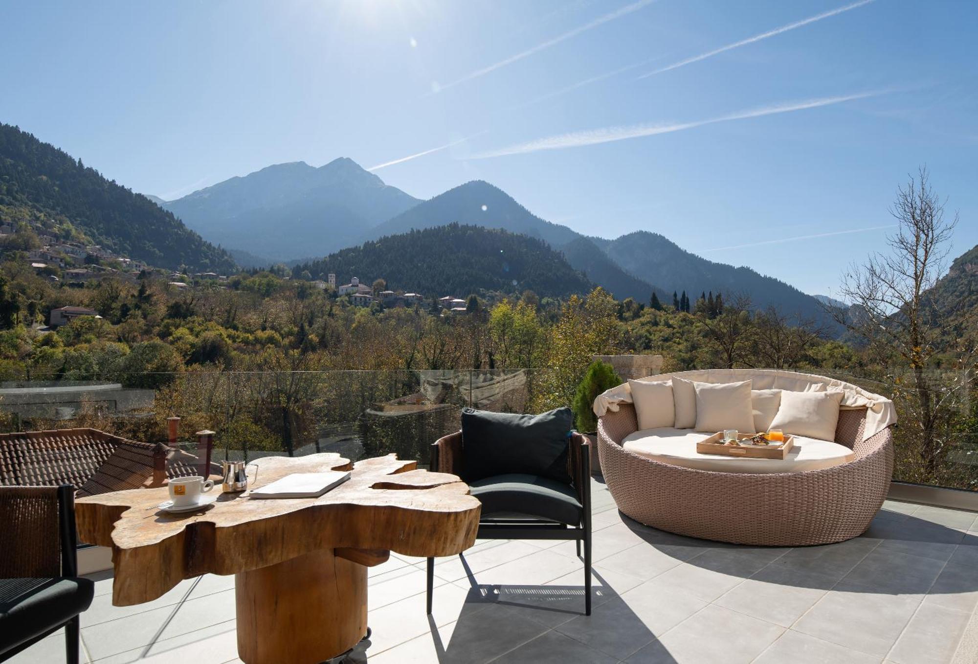 Evora Luxury Suites Mega Chorio Екстериор снимка